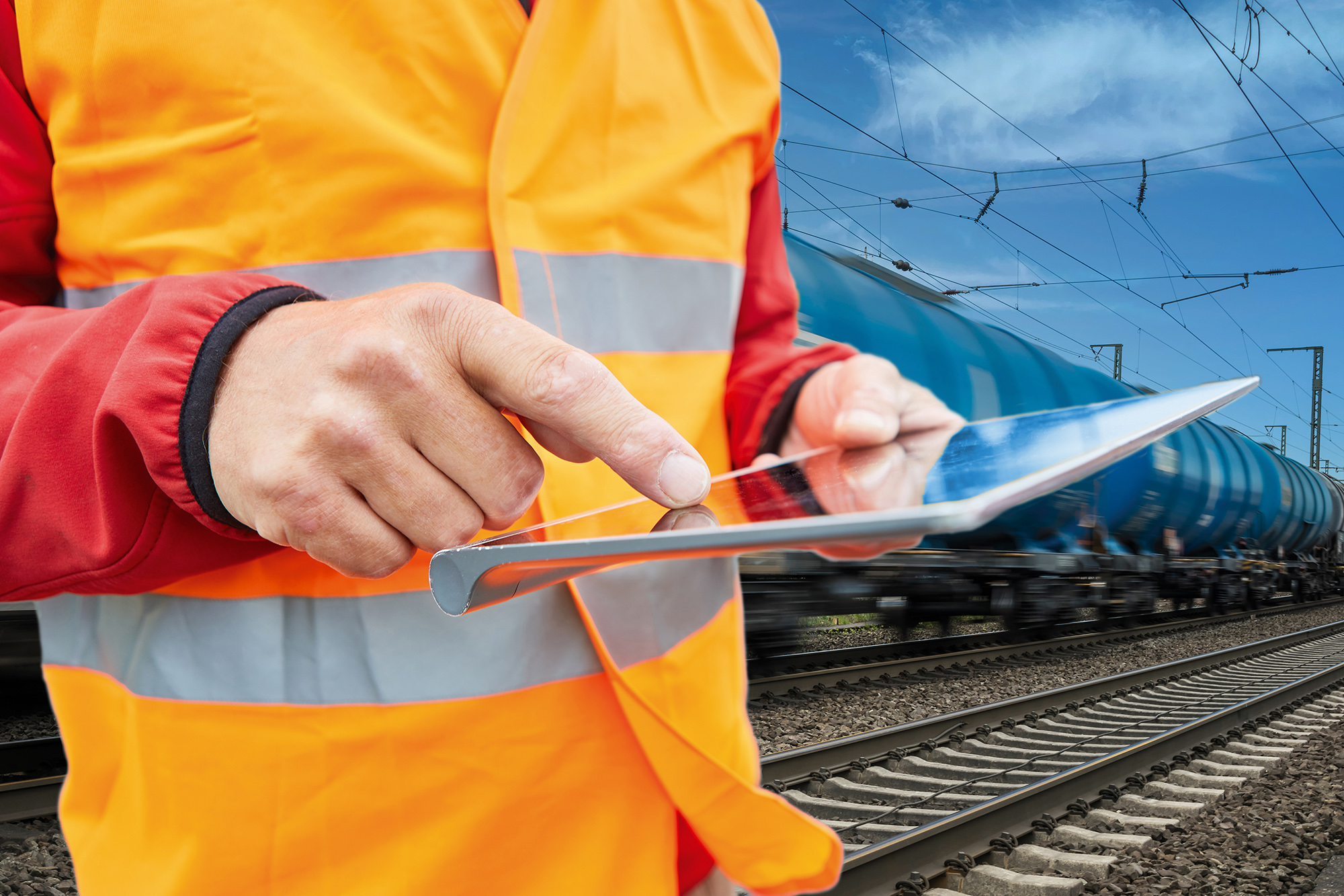 Wagon Inspector - shutterstock.com | Robert Kneschke/mRo/barus.at